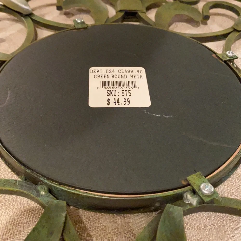 Green Round Metal Decorative Mirror
